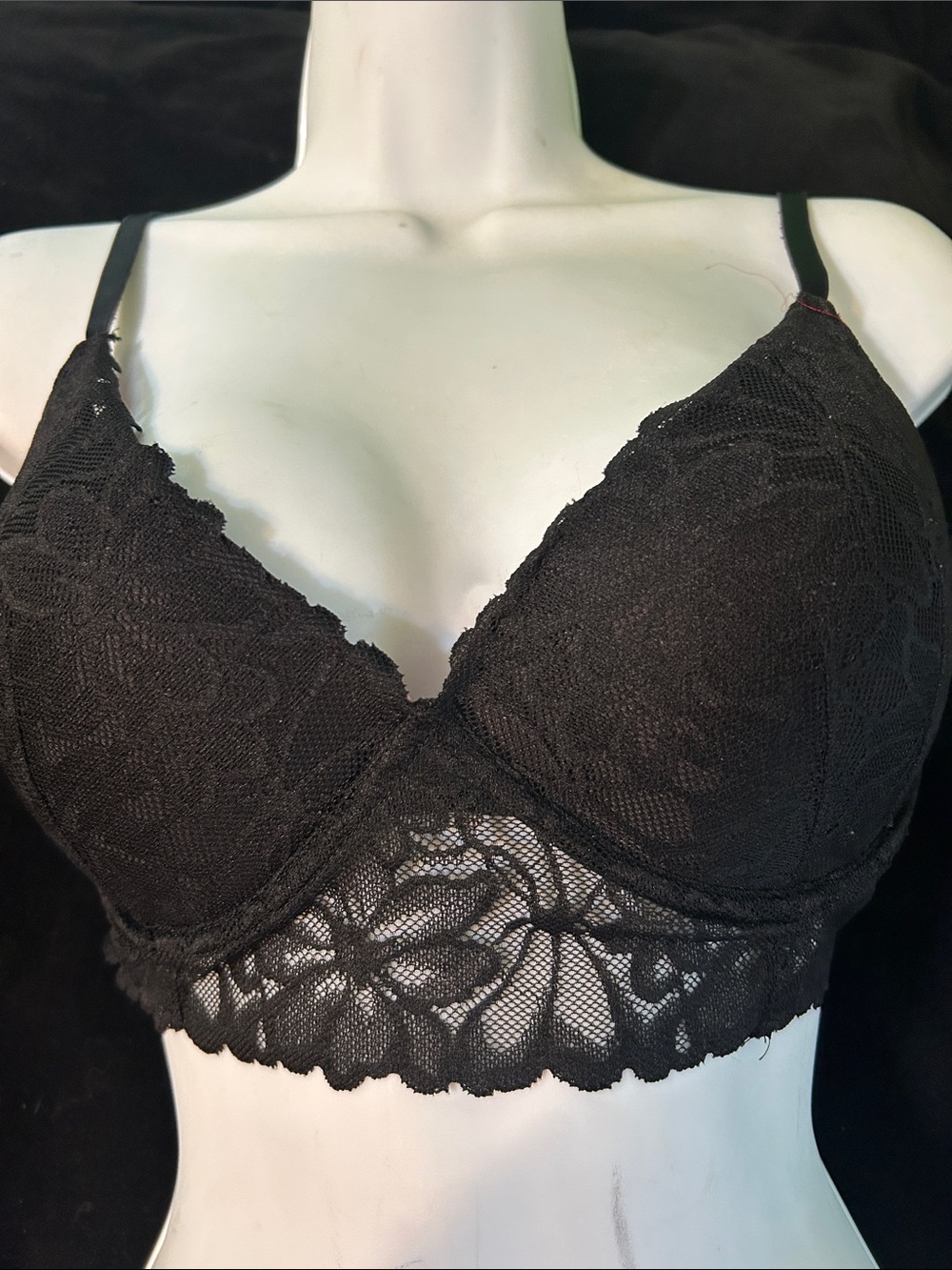 VS Pink Lace Bra Medium